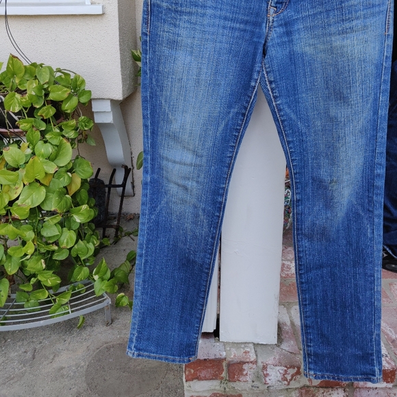 Old Navy diva jeans short size 2 - Picture 2 of 3